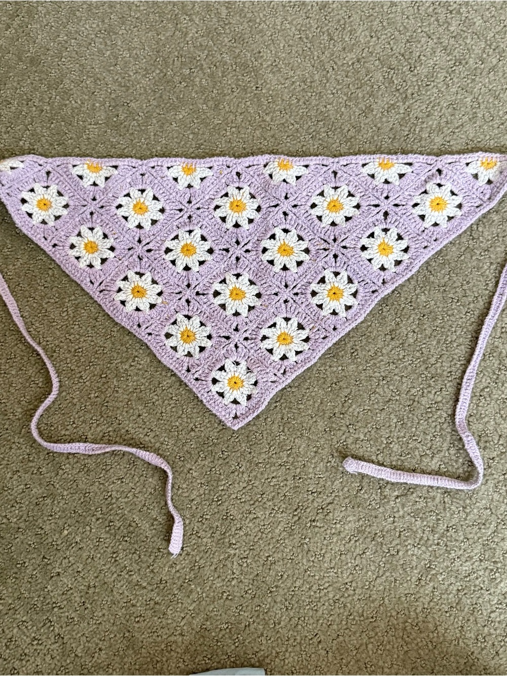 Crochet lavender daisy triangle bandana/headscarf